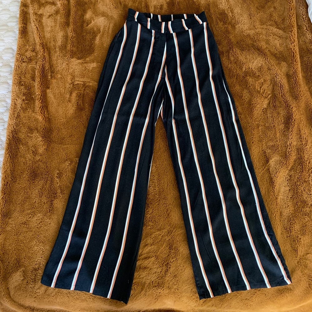 Stripped wide-legged loose pants